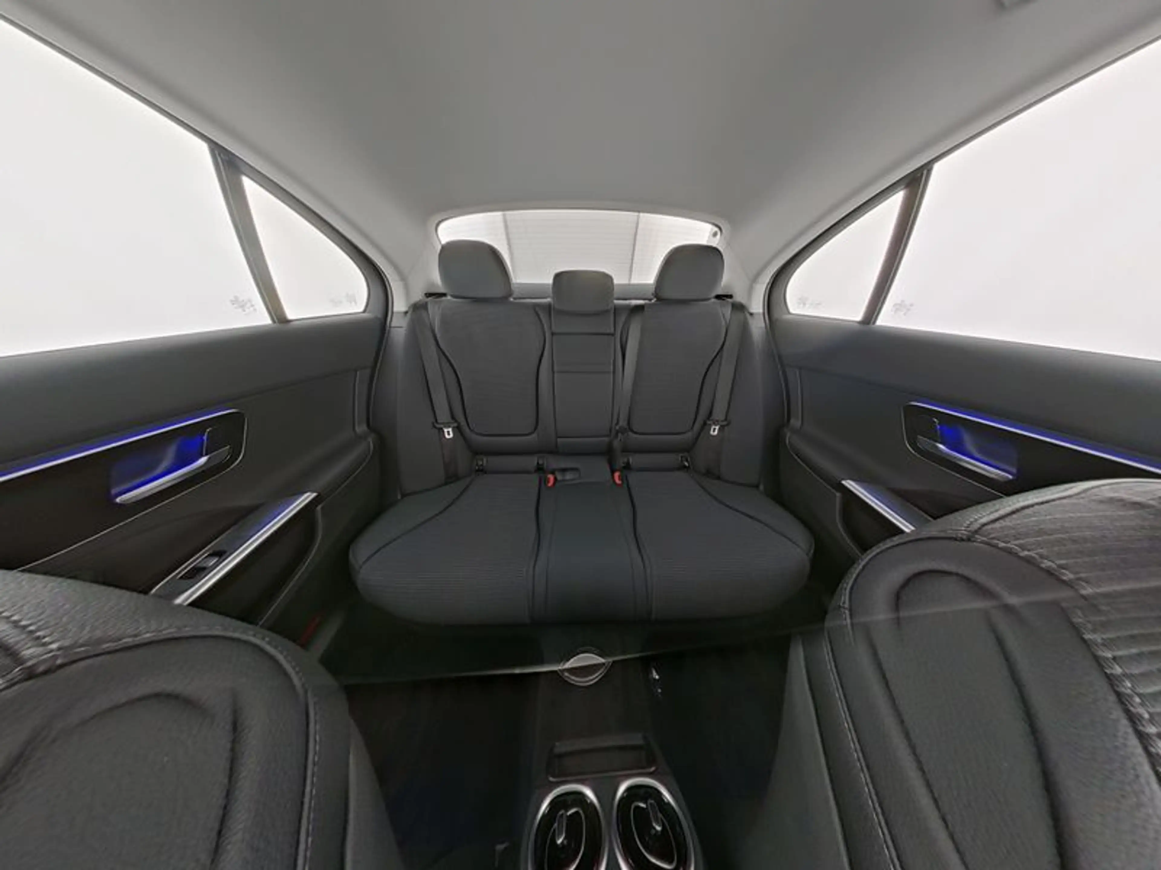 Mercedes-Benz C 200 AVANTGARDE|AMBIENTE|MBUX|SHZ|KAM|KEYL|LED — photo 8