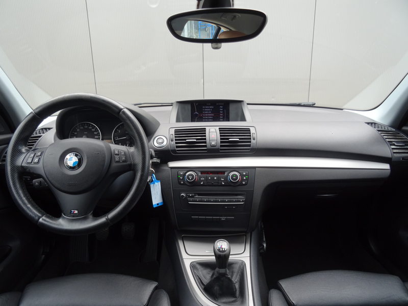 BMW 118 1-serie 118i EffDyn. Ed. Business Line Ultimate Ed — photo 9