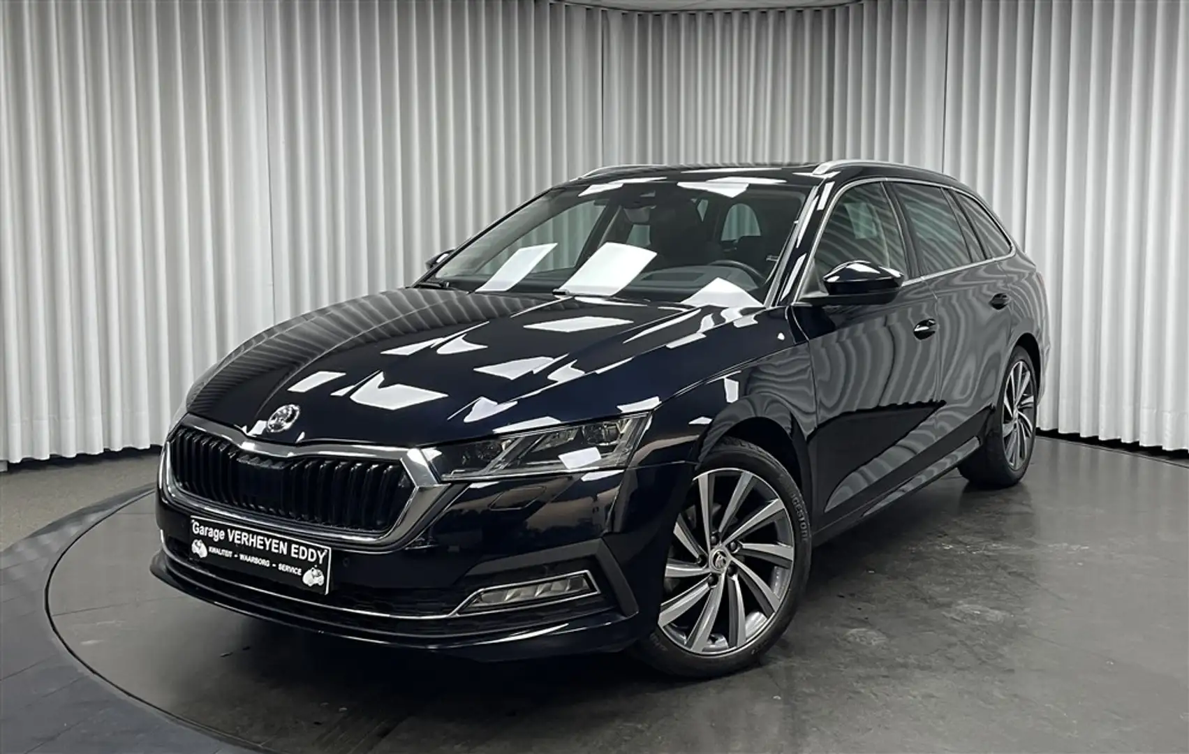 Skoda Octavia 1.5 TSi / Combi / LED / ACC / Pano dak / BLISS ... Noir - 1