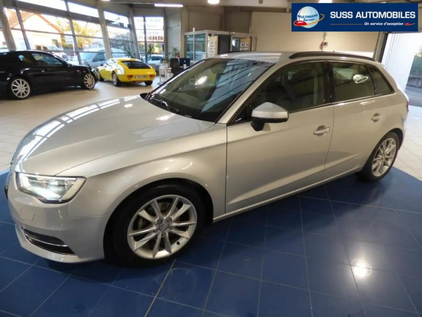 Audi A3 2.0 TDI 150 Ambition Grau - 1
