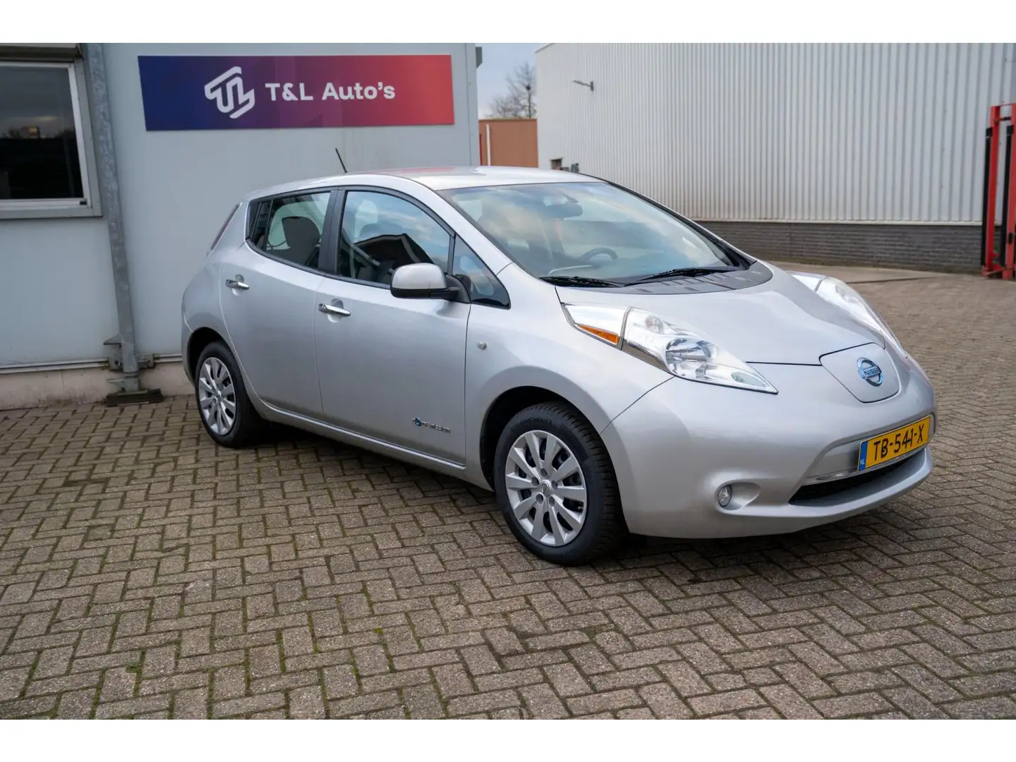 Nissan Leaf Visia 24 kWh Grijs - 1