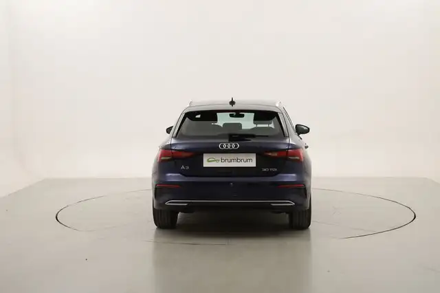 Audi A3 view 4