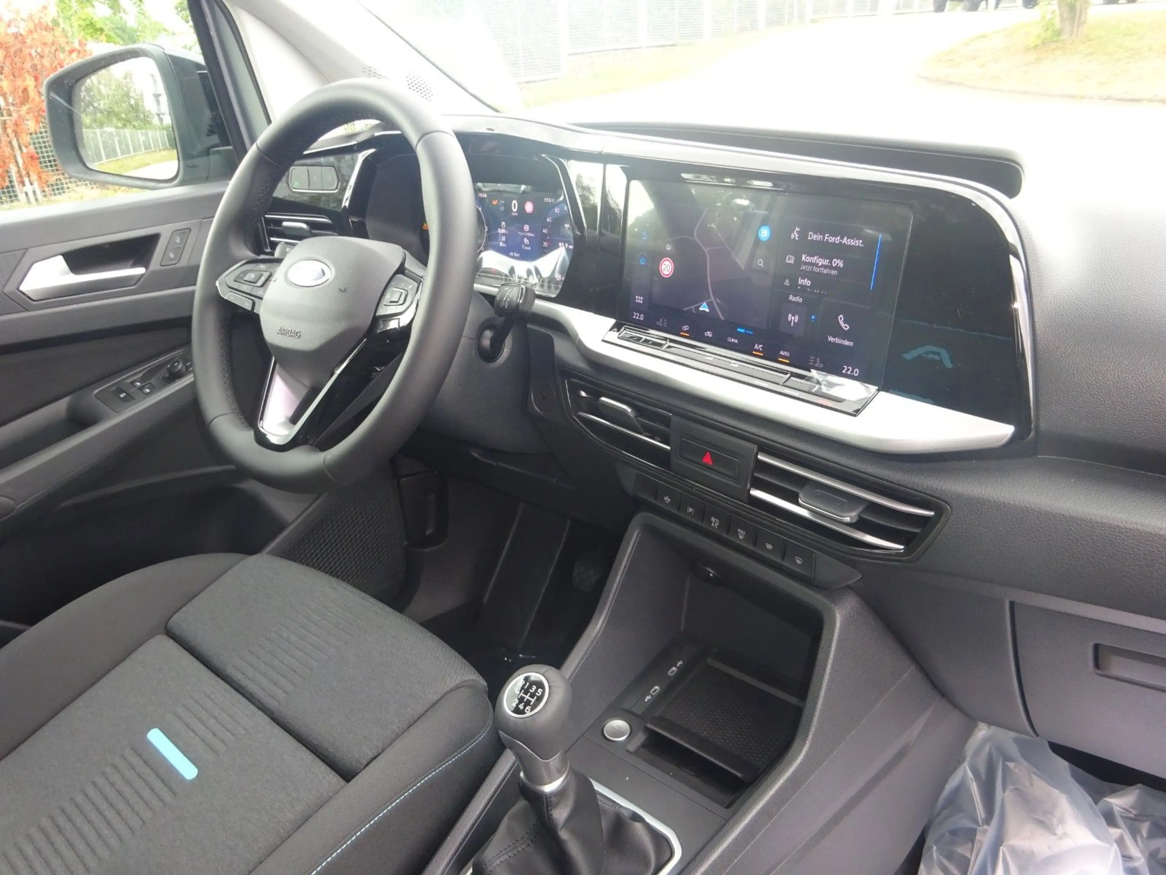 Ford Tourneo Connect L1 Active 4x4 Stndhz Navi AGR — photo 14
