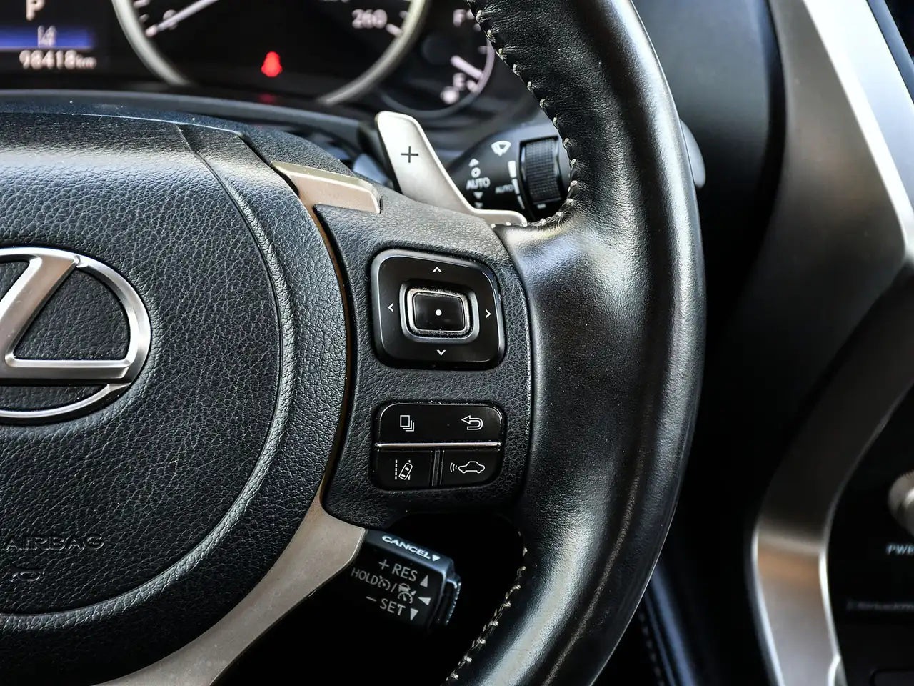 Lexus NX снимка Lexus NX