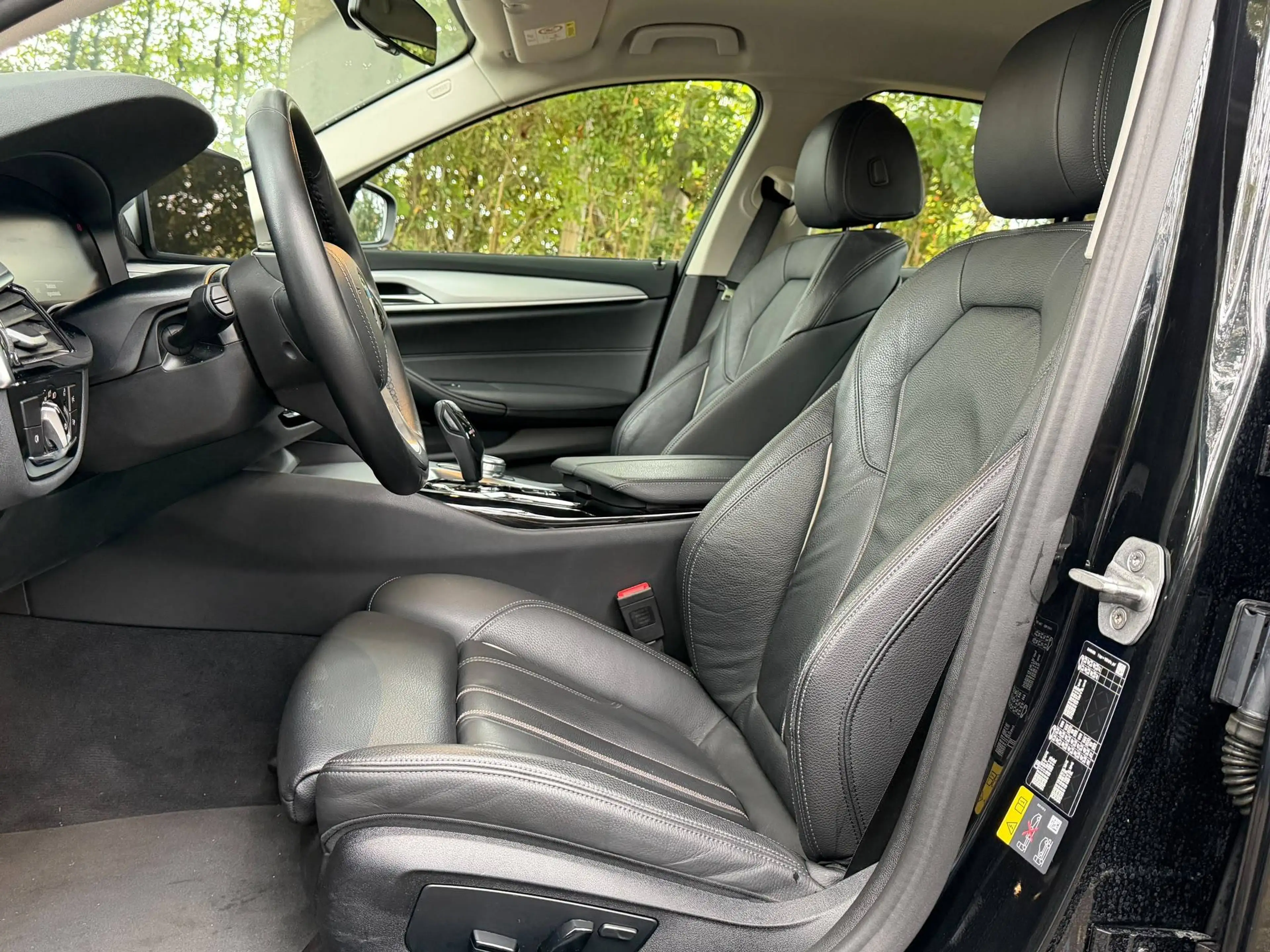 BMW 530 530eXA Led-ACC-Head Up-Cockpit Pro-Comfort Zetels-Cam-20" — photo 13