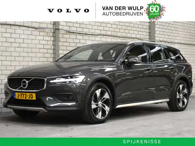 Volvo V60 Cross Country T5 250PK AWD Cross Country | Trekhaak | Harman Kar