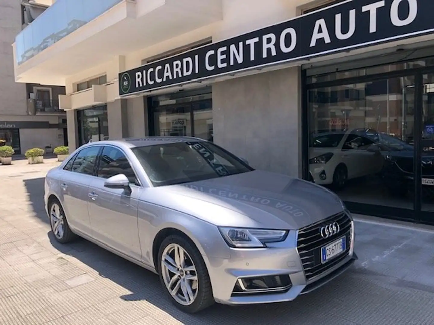 Audi A4 A4 2.0 tdi ultra Design 150cv s-tronic - 1