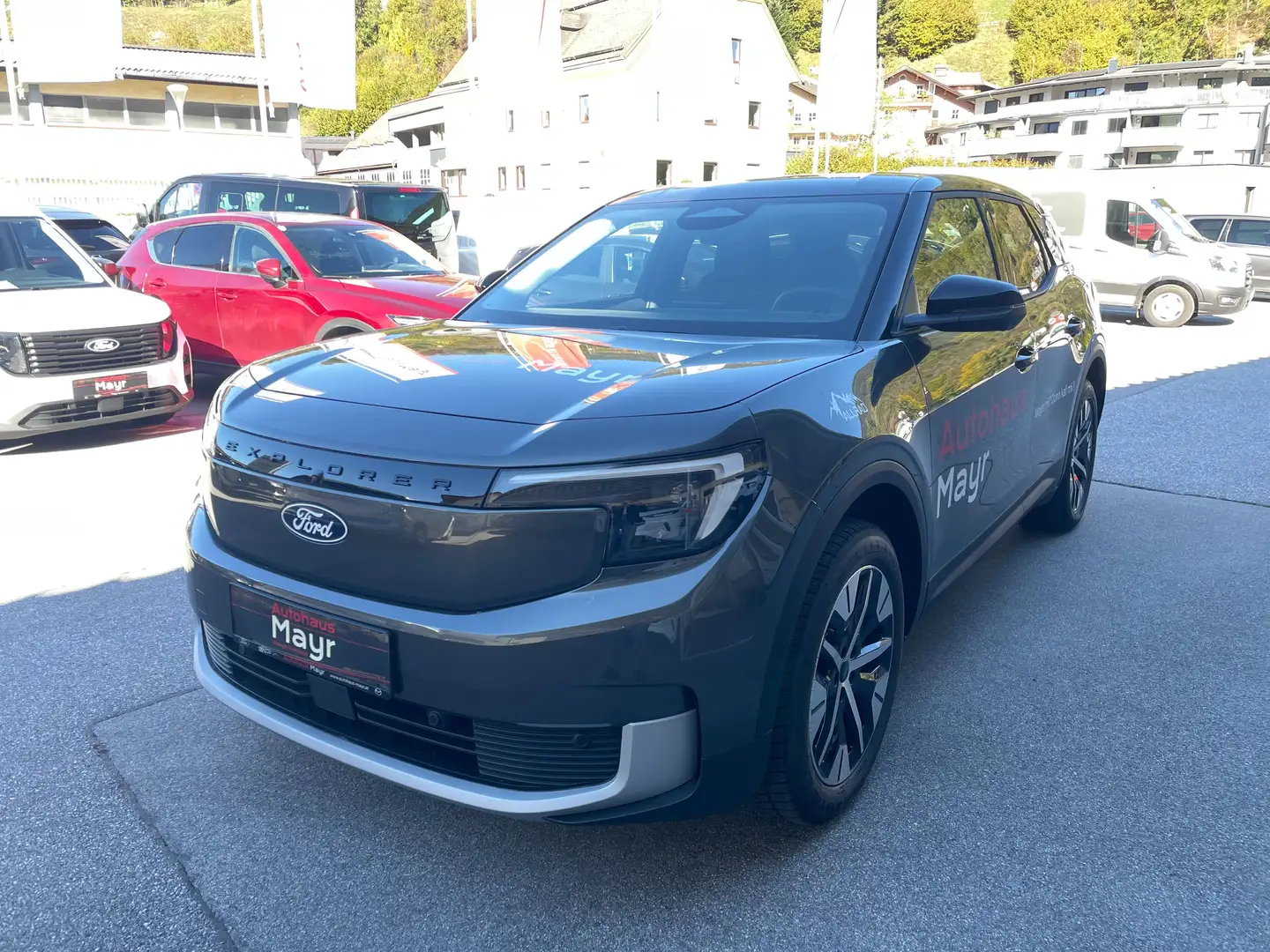 Ford Explorer Premium AWD Grau - 1