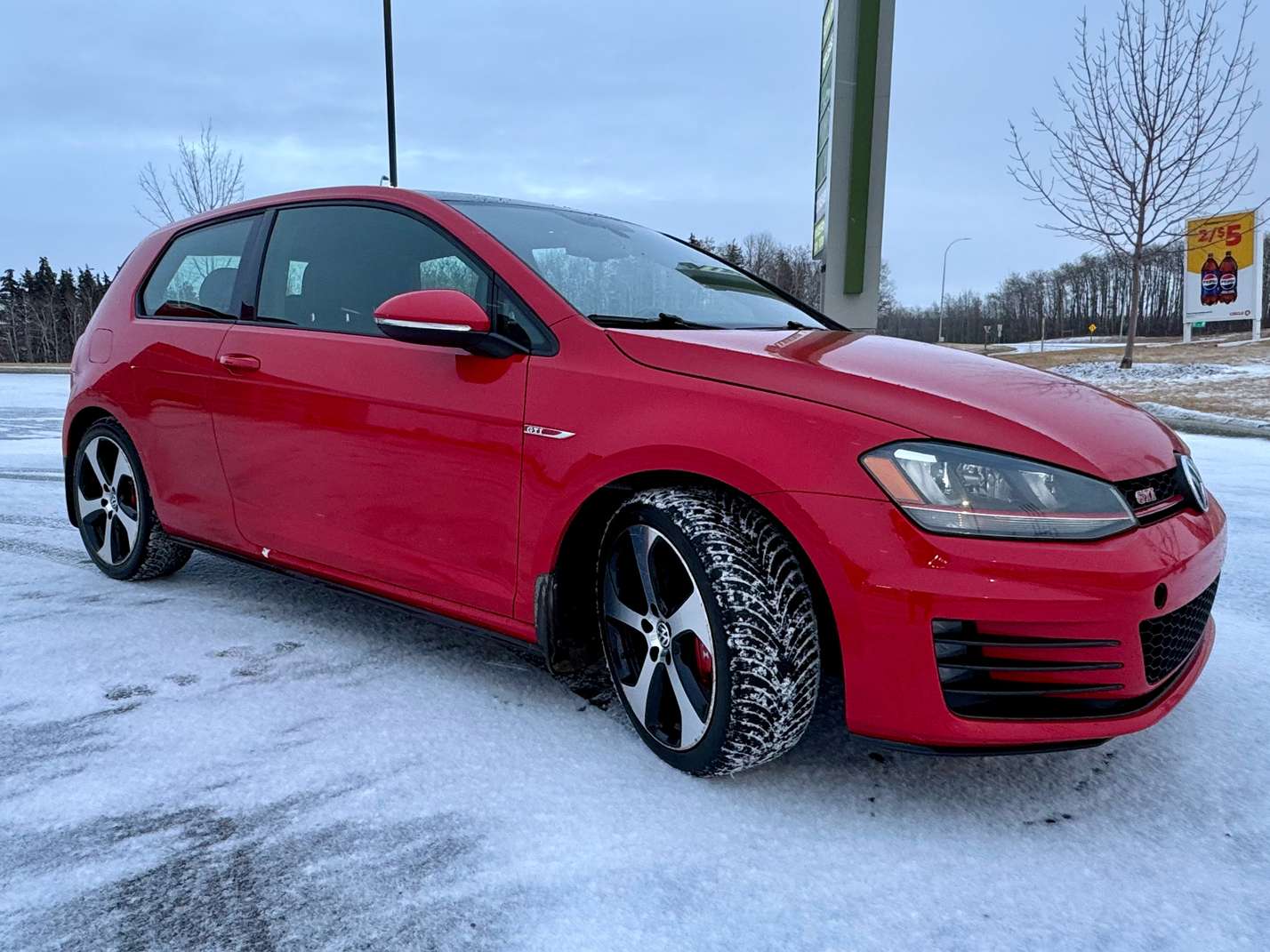 2015 Volkswagen Golf GTI 3dr HB Man Performance alt 3