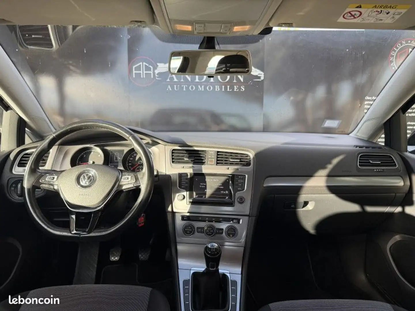 Volkswagen Golf VII 1.6 TDI 105CH BLUEMOTION TECHNOLOGY FAP CONFORTLINE BUSINESS 5P Zwart - 2