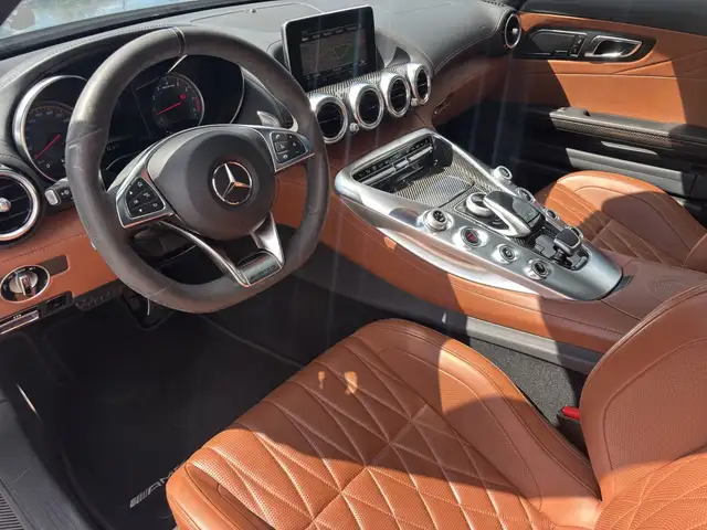 Mercedes-Benz Amg GT view 9