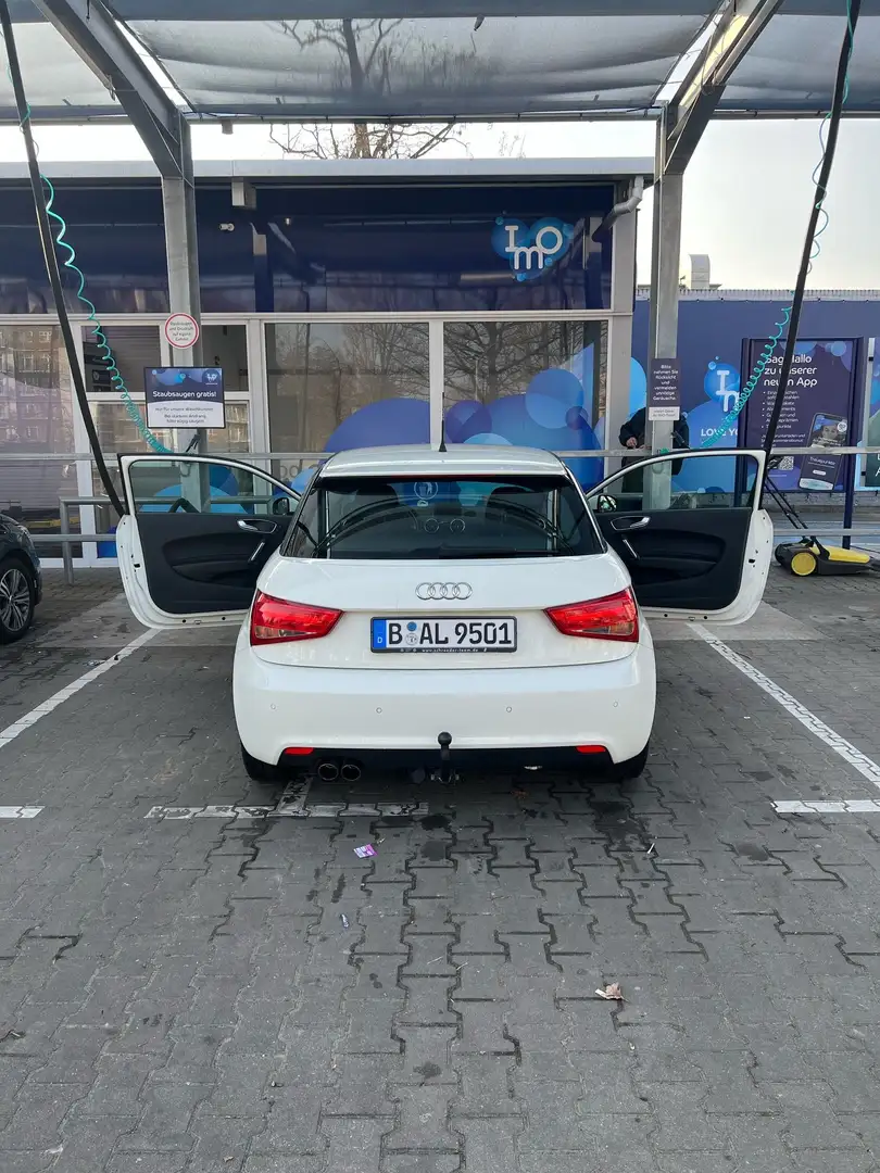 Audi A1 - 1