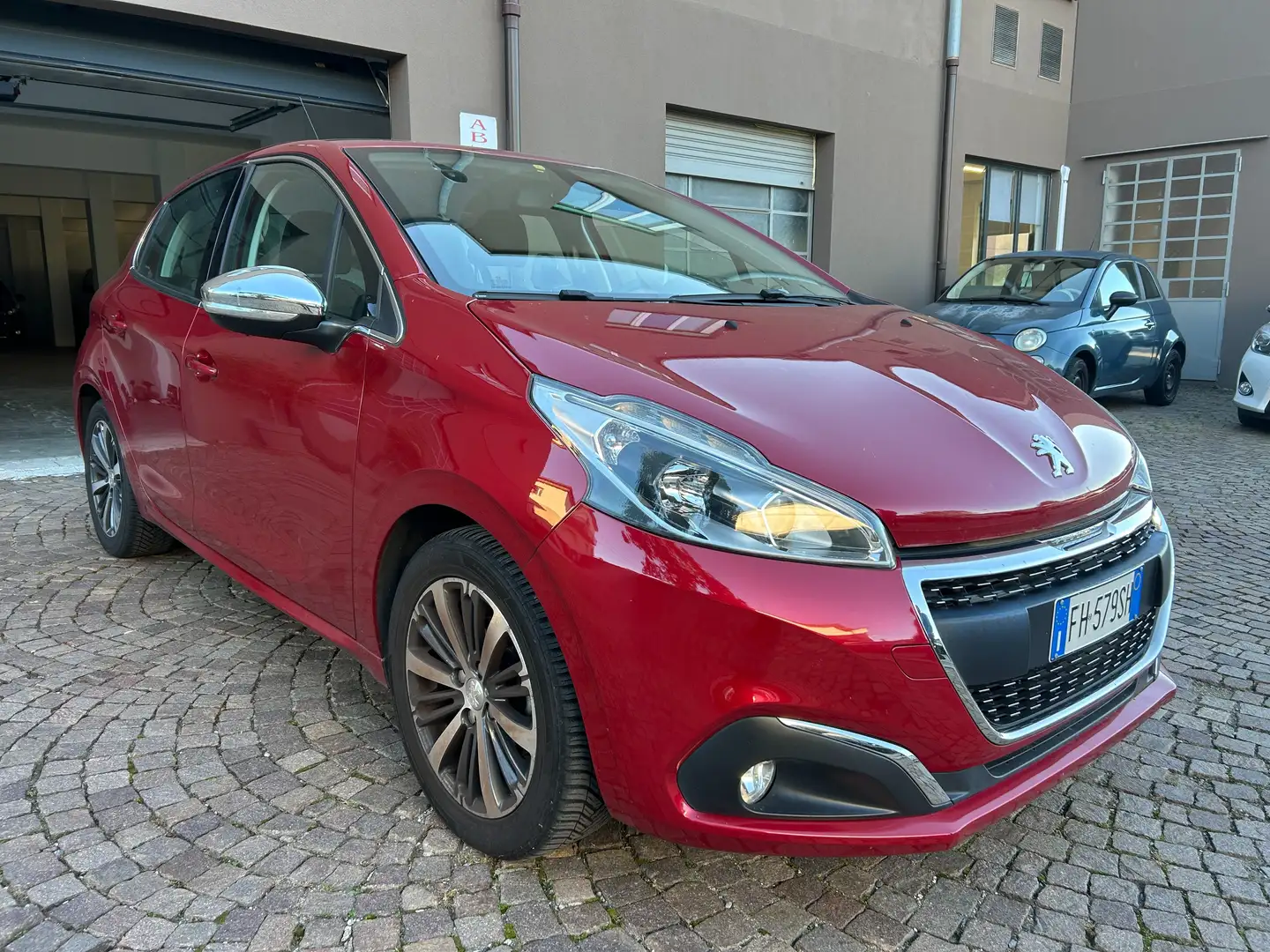 Peugeot 208 208 I 2017 5p 1.2 puretech Allure 82cv Rouge - 2