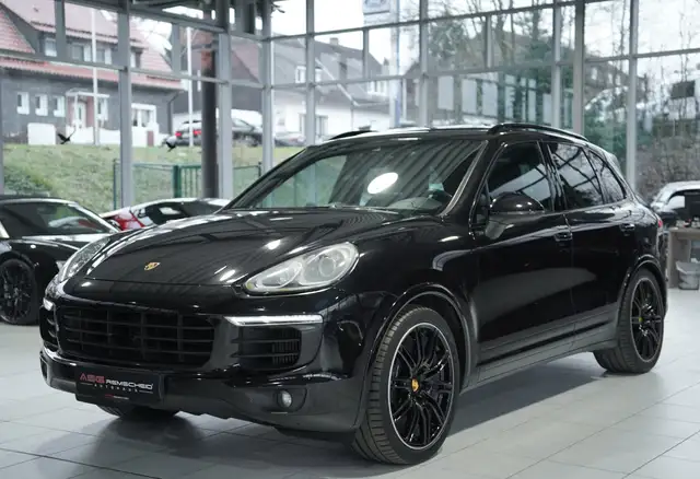 Porsche Cayenne view 5