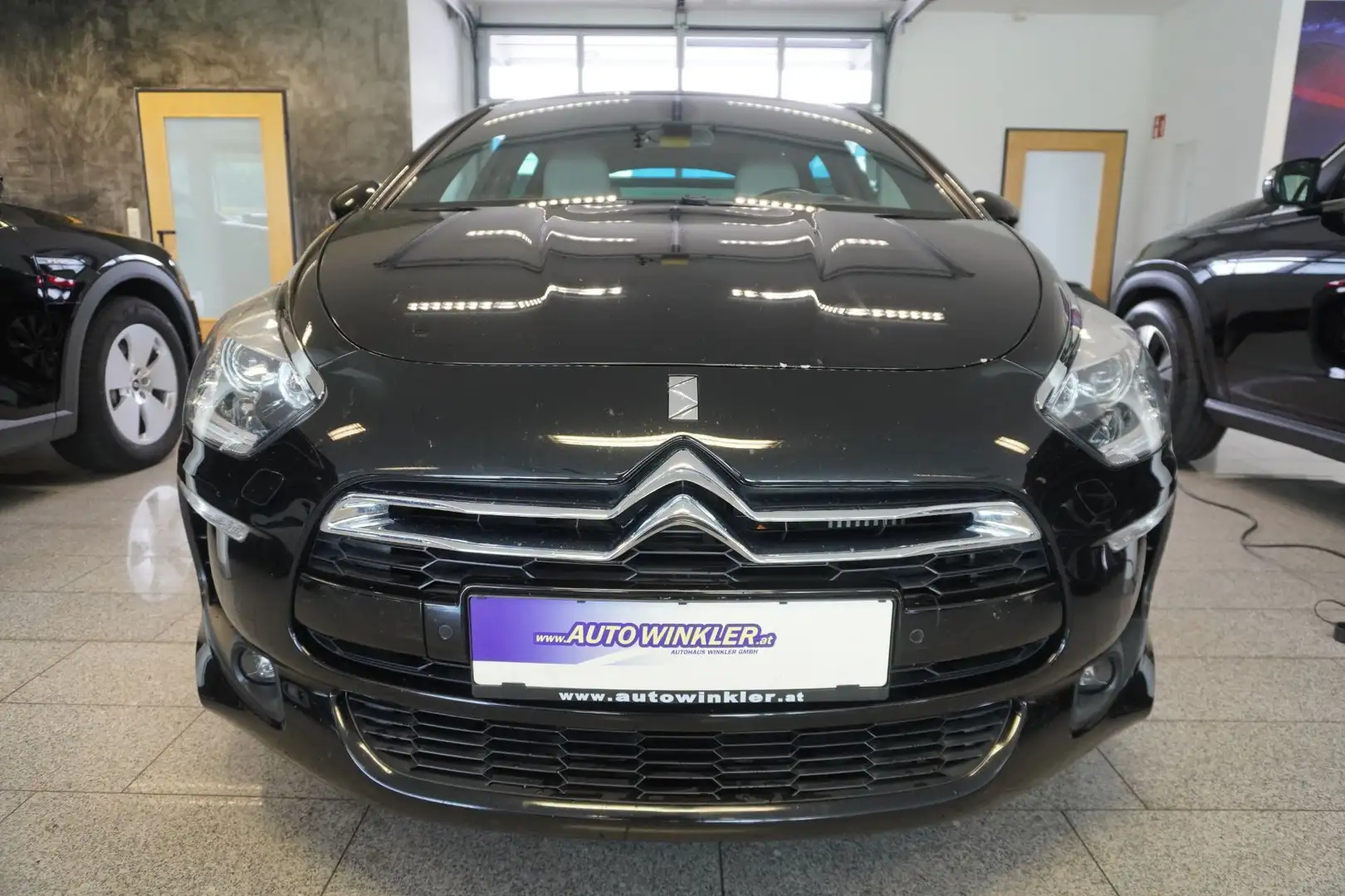 Citroen DS5 SoChic 2,0 HDI Aut. Leder/Navi/HeadUp/Xenon/Massa Schwarz - 2