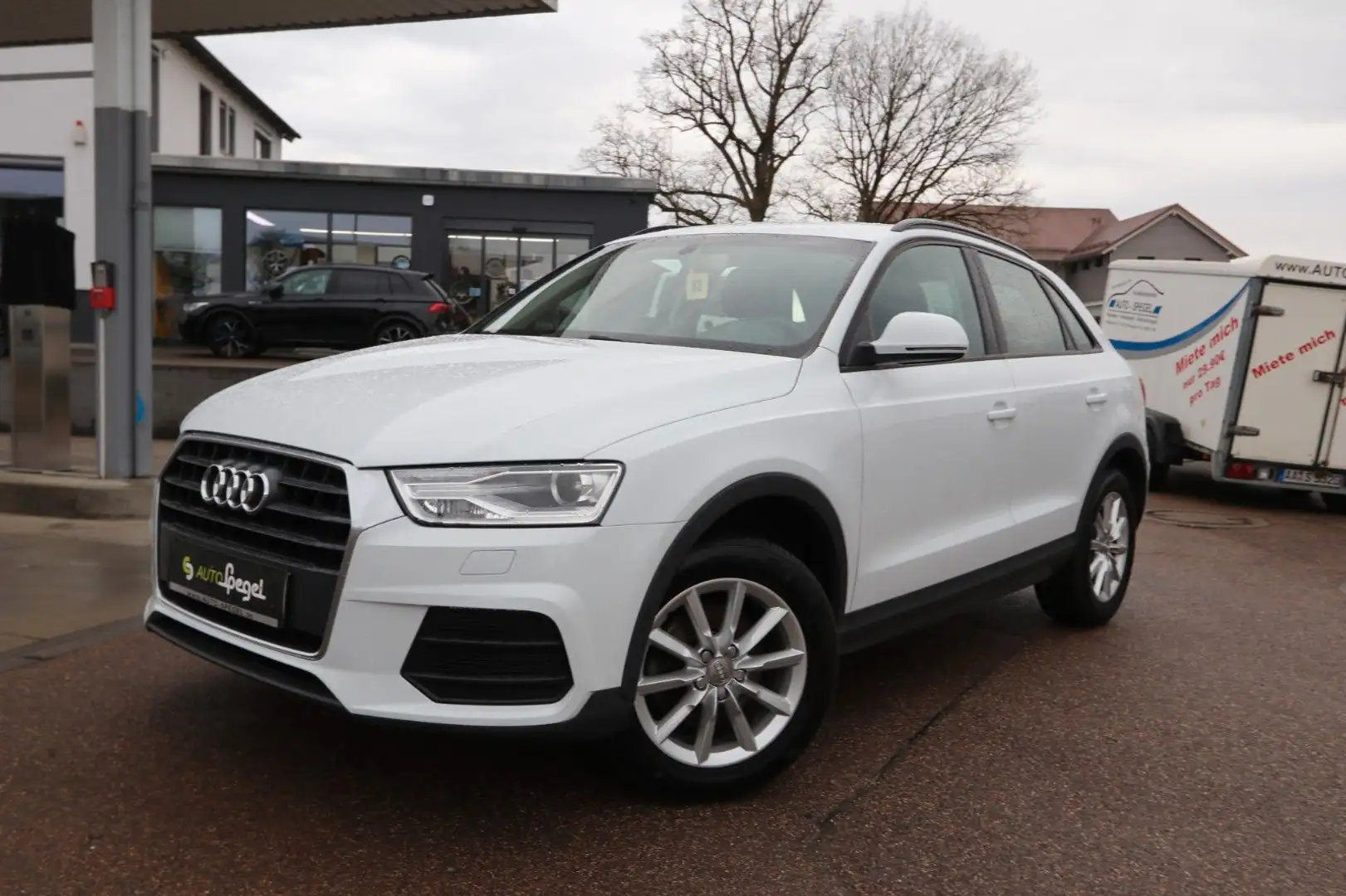 Audi Q3 LED PDC ALU Klima AHK SHZ MFL TOP Weiß - 1