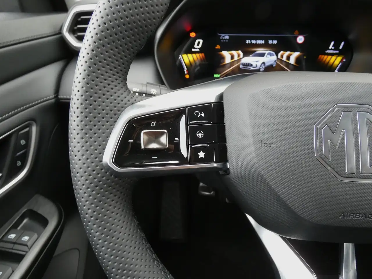 MG ZS Hybrid+ Luxury 360°Kam+LED+Distr+Navi+SHZ+LHZ 15