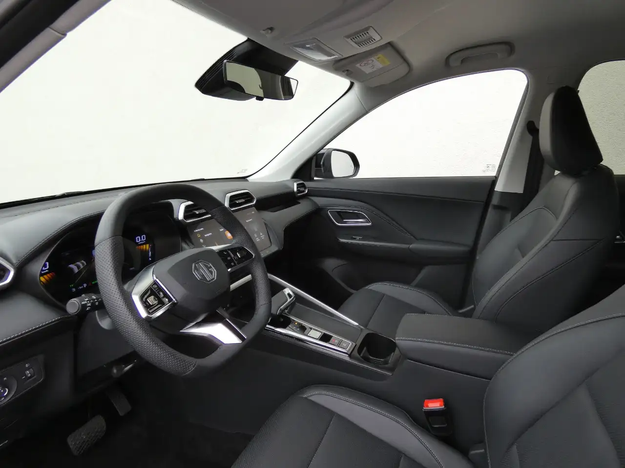 MG ZS Hybrid+ Luxury 360°Kam+LED+Distr+Navi+SHZ+LHZ 9