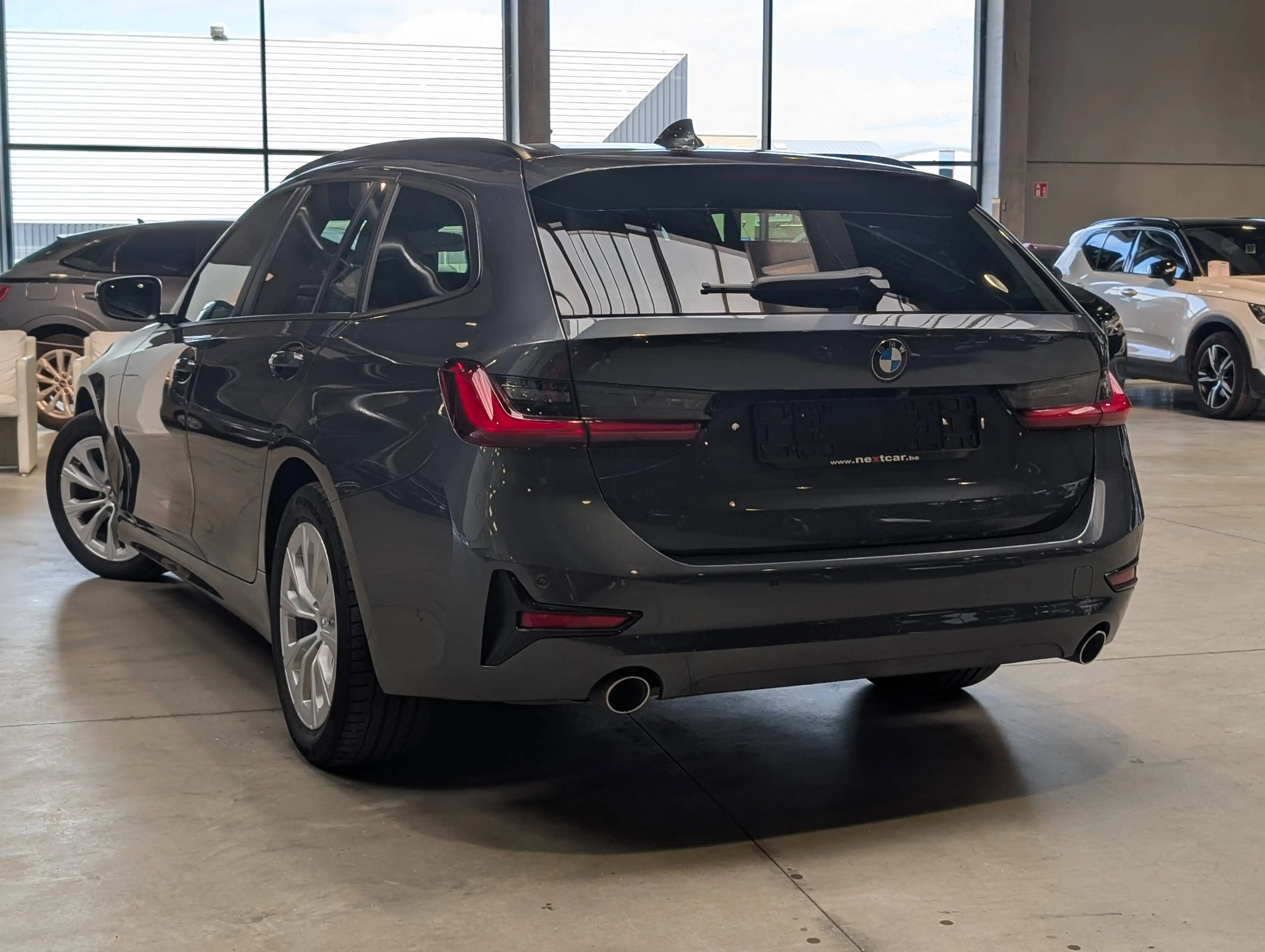 BMW 318 dA Touring G21 *LED-NAVI-DIGITAL-CRUISE* — photo 4