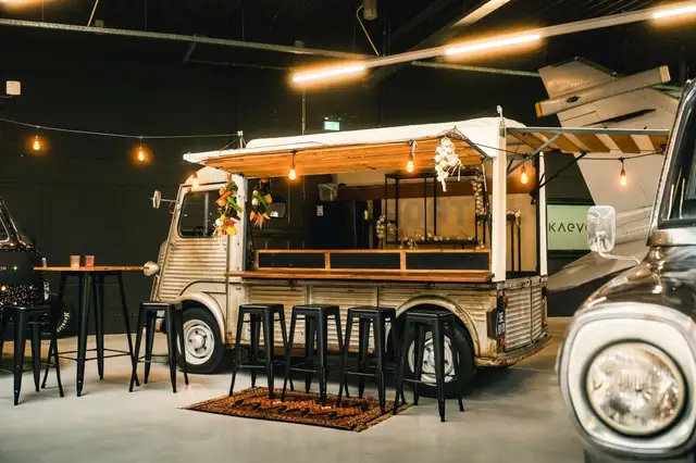 Citroen HY72 Exclusieve mobiele bar | Oldtimer icoon | Uni