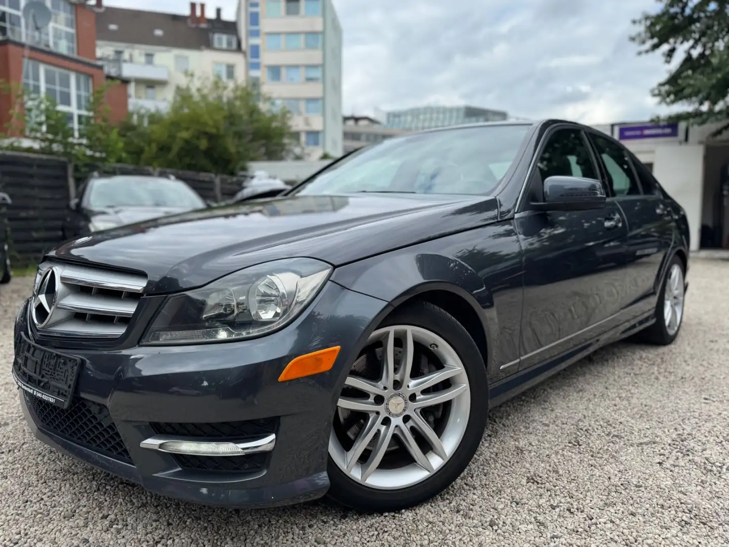 Mercedes-Benz C 300 C300 4MATIC BE AVANTGARDE/AMG-STYLE/AUT/NAVI/SHZ Grijs - 1