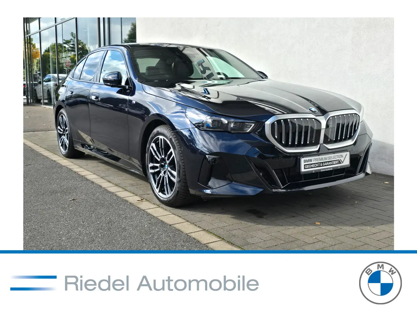 BMW 520 i M Sportpaket Komfortsitze Panorama AHK Negro - 1