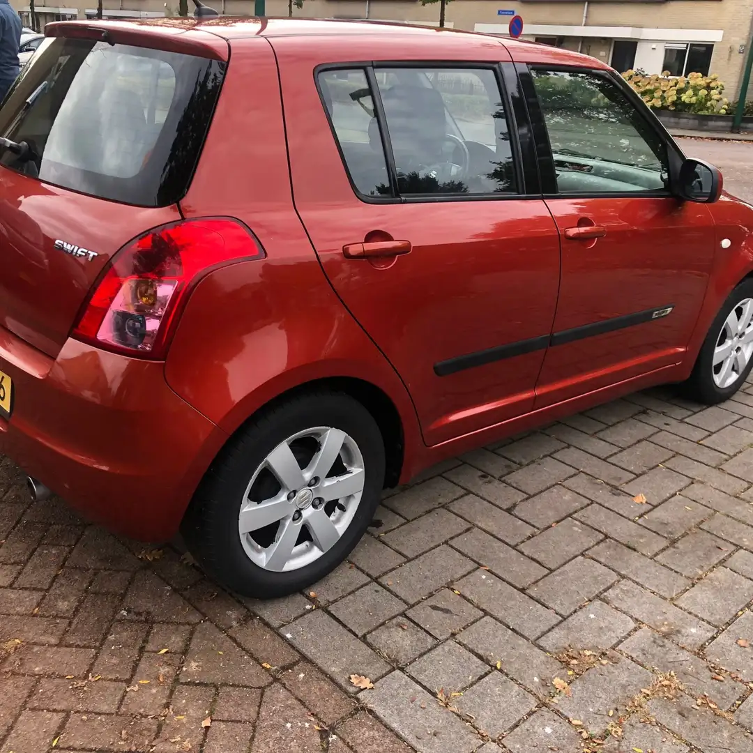 Suzuki Swift 1.3 Shogun nieuwe APK! Rood - 2