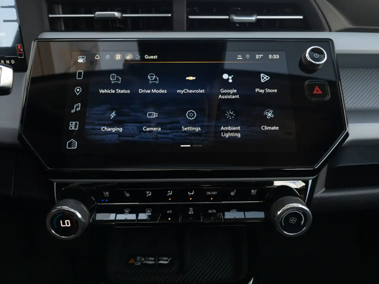 Chevrolet Bolt photo Chevrolet Bolt