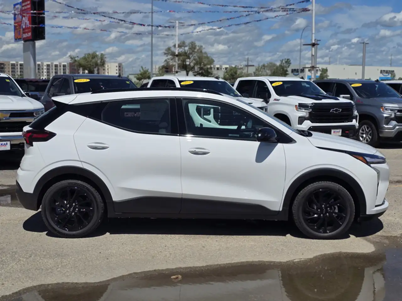 Chevrolet Bolt photo Chevrolet Bolt