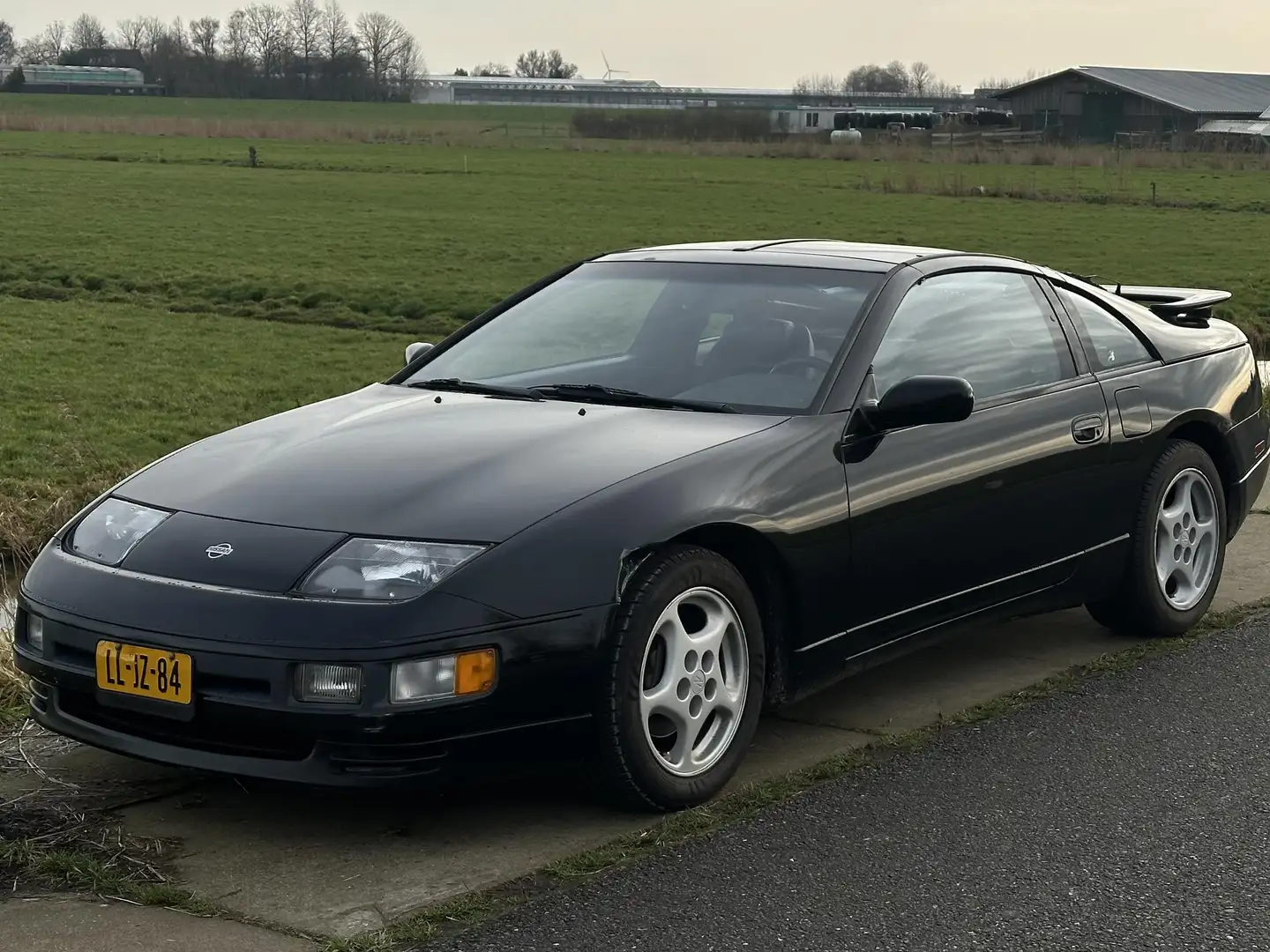 Nissan 300 ZX 3.0 Twin Turbo Schwarz - 2