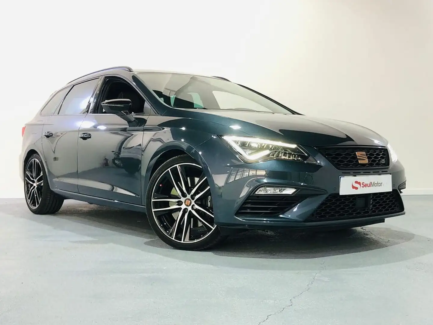 SEAT Leon ST 2.0 TSI S&S Cupra DSG7 290 Gris - 1