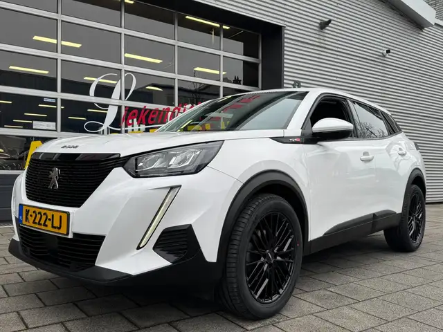 Peugeot 2008 1.2 PureTech Active Pack - Navigatie / Apple CarPl
