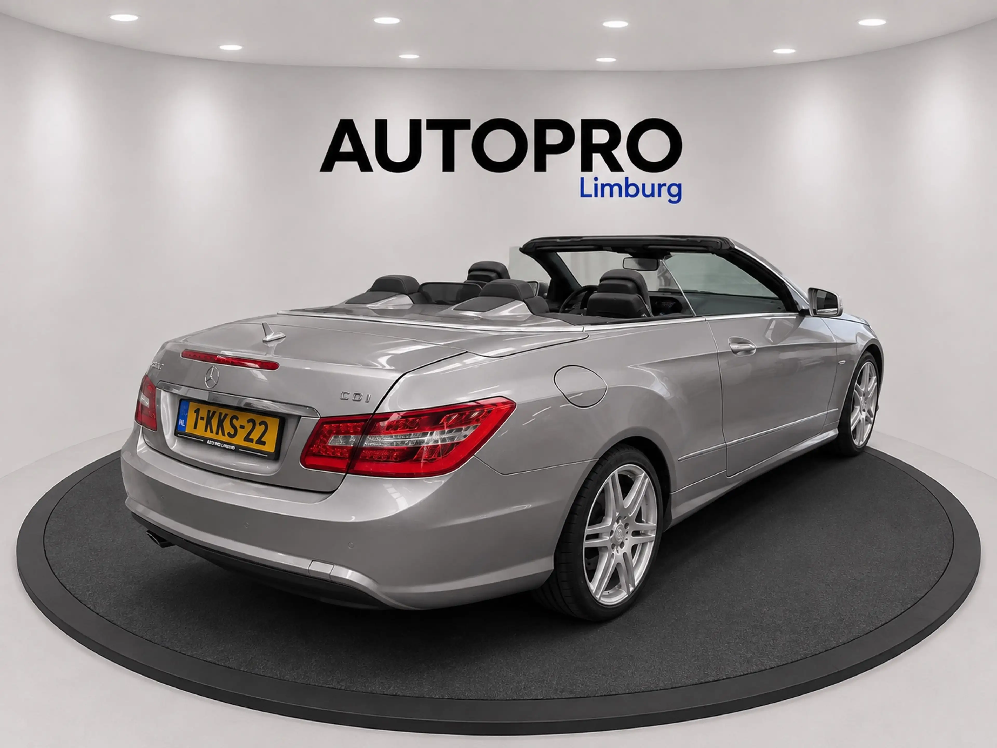 Mercedes-Benz E 250 Cabrio CGI Elegance — photo 7