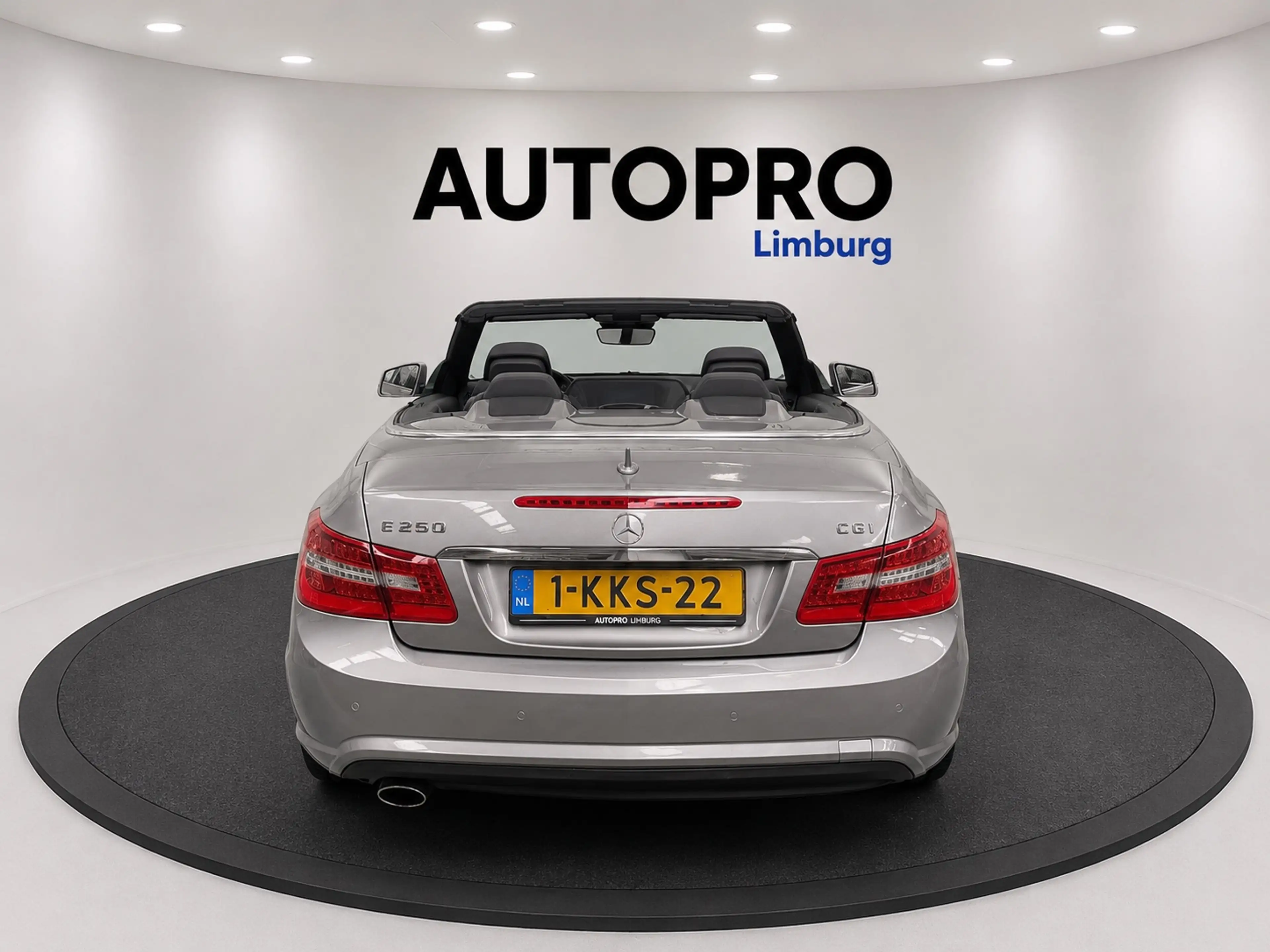 Mercedes-Benz E 250 Cabrio CGI Elegance — photo 8