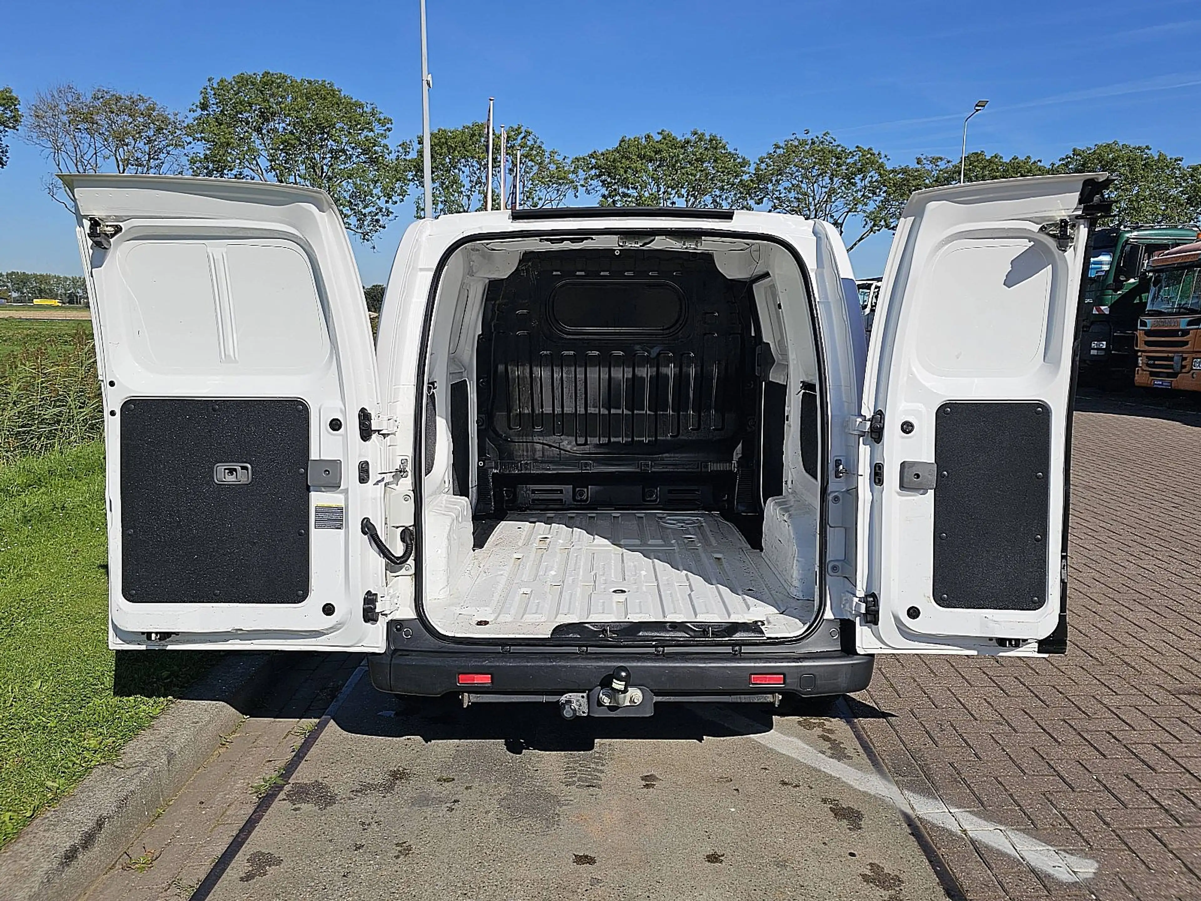Nissan E-NV200 ac aut wltp 200 kms — photo 12