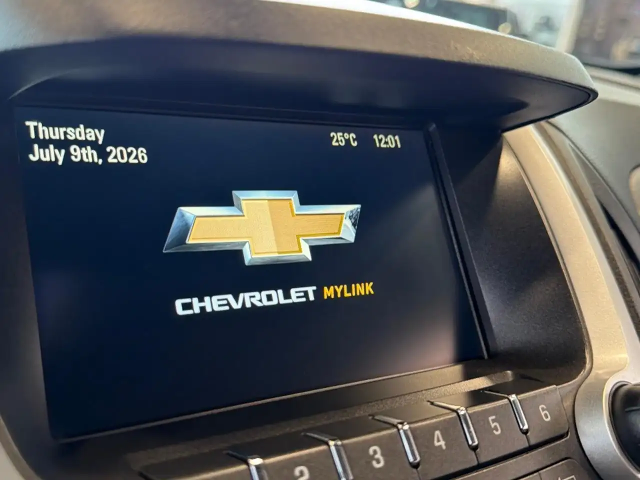 Chevrolet Equinox photo Chevrolet Equinox