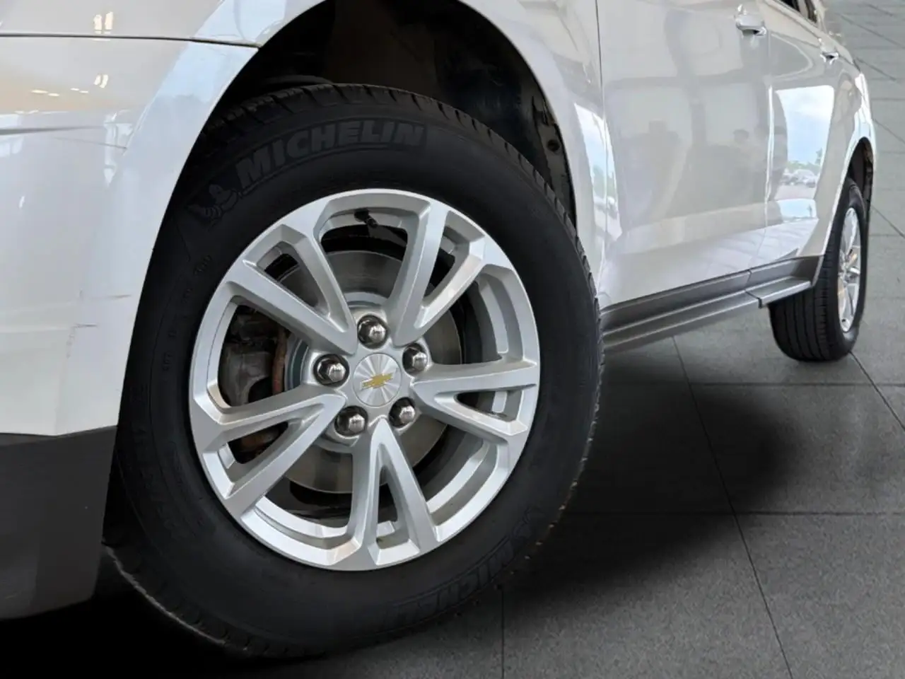 Chevrolet Equinox photo Chevrolet Equinox