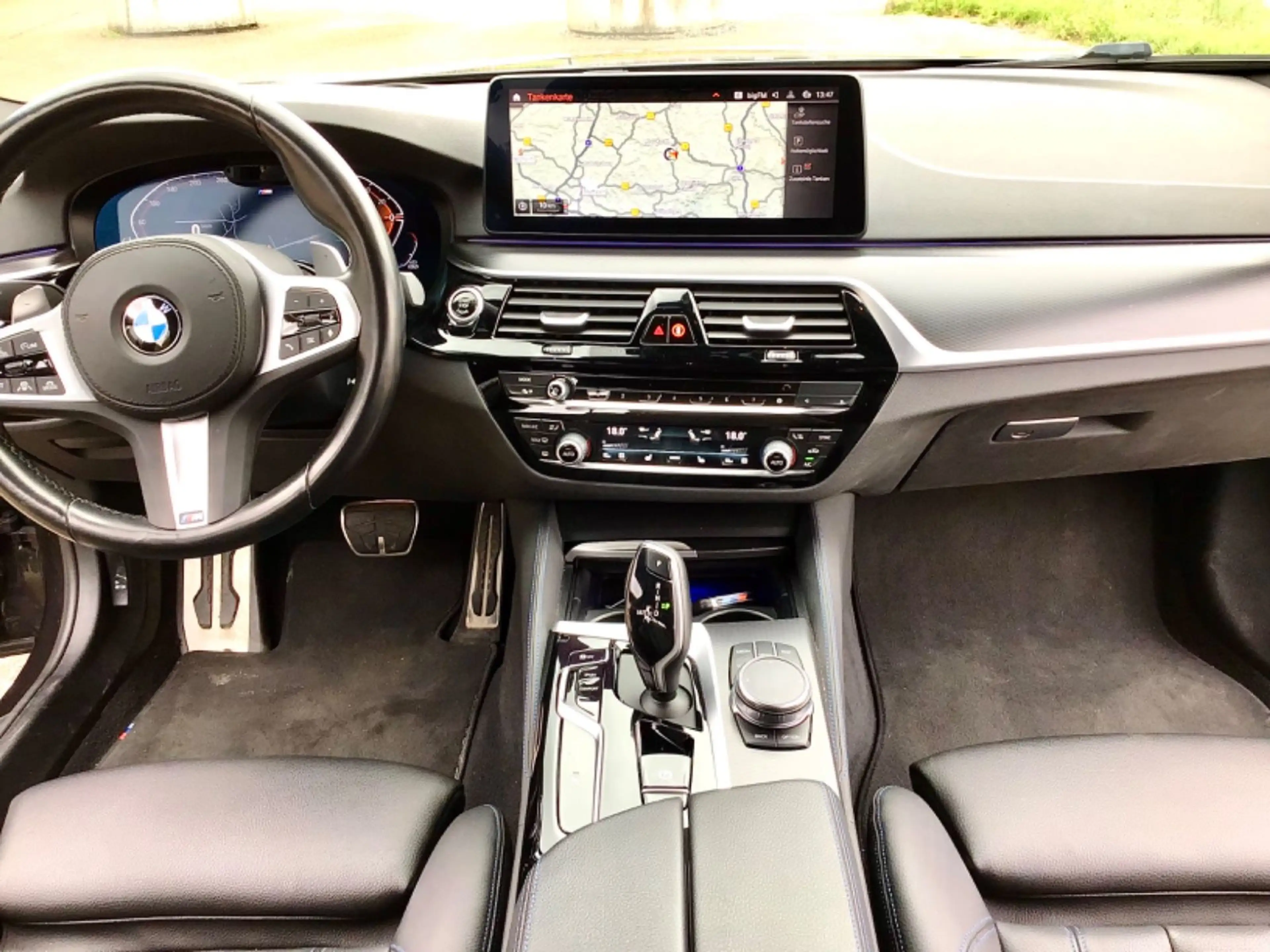 BMW 530 d xDrive M Sport Paket Mod.23-MEGA Ausstat.! — photo 15