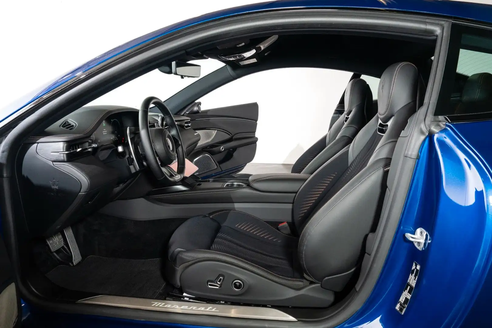 Maserati GranTurismo Folgore AWD|SITZKLIM|DC-BOOST|360° Blau - 2