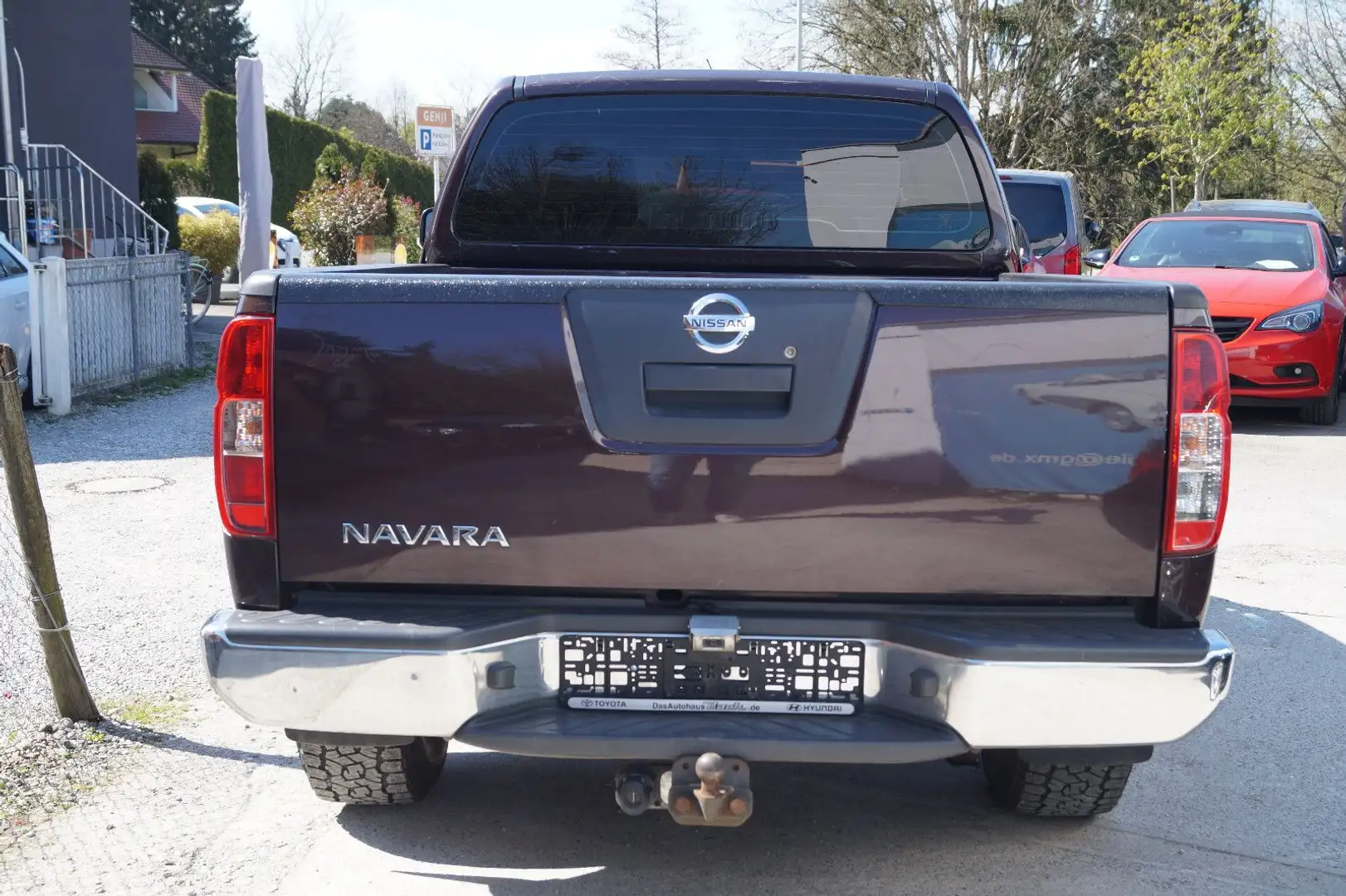 Nissan Navara Pickup King Cab SE 4X4 Klima Standheizung Schwarz - 2