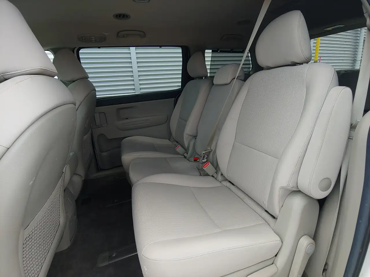 Kia Sedona снимка Kia Sedona