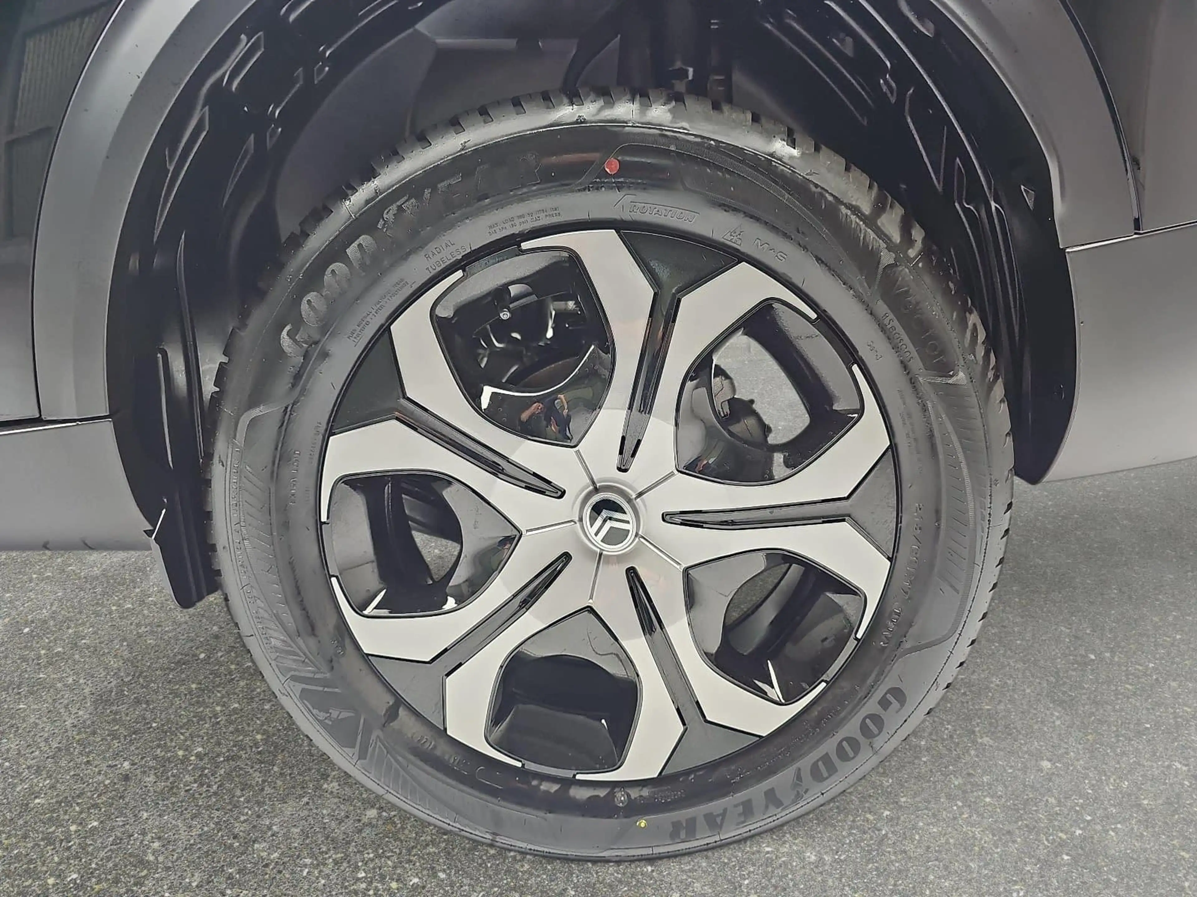 Citroen C3 Aircross C3 AIRCROSS 1.2 HYBRID 145 E-DCS6 PLUS 7-S — photo 7