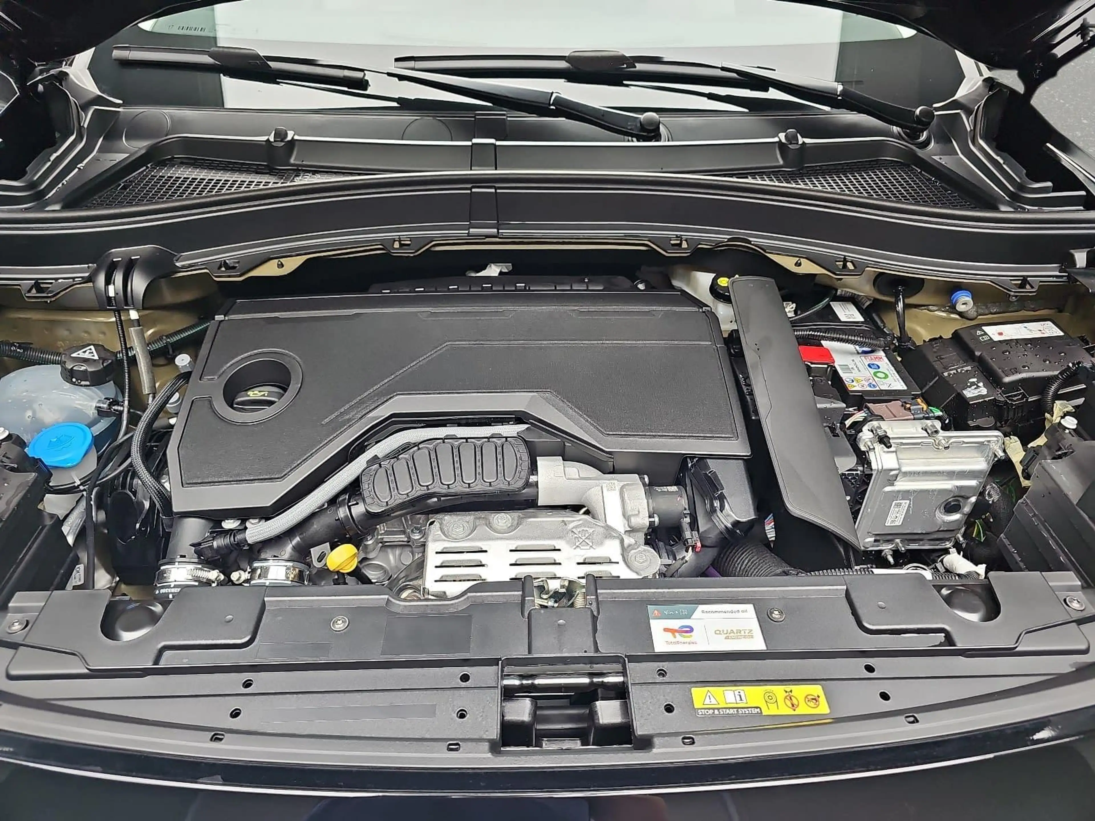 Citroen C3 Aircross C3 AIRCROSS 1.2 HYBRID 145 E-DCS6 PLUS 7-S — photo 16