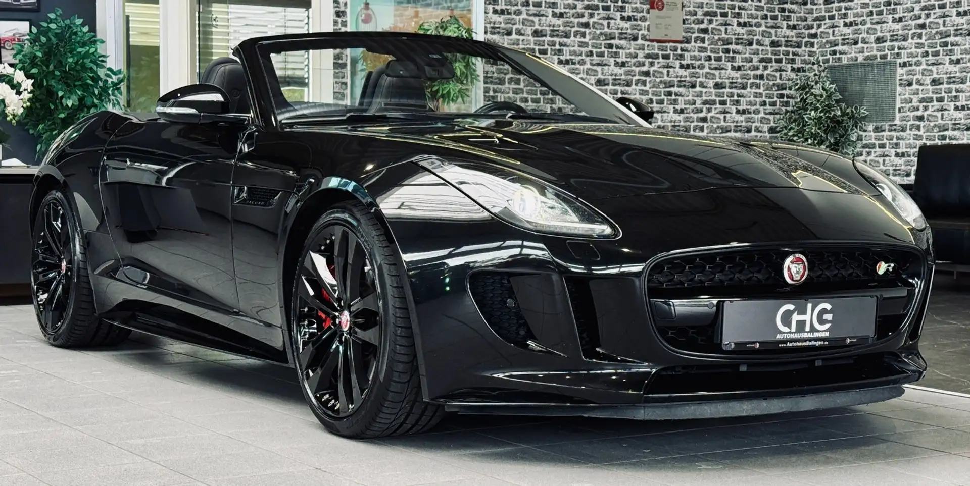 Jaguar F-Type Cabriolet R AWD MERIDIAN|KAMERA|KEYLESS|NAVI| Noir - 1