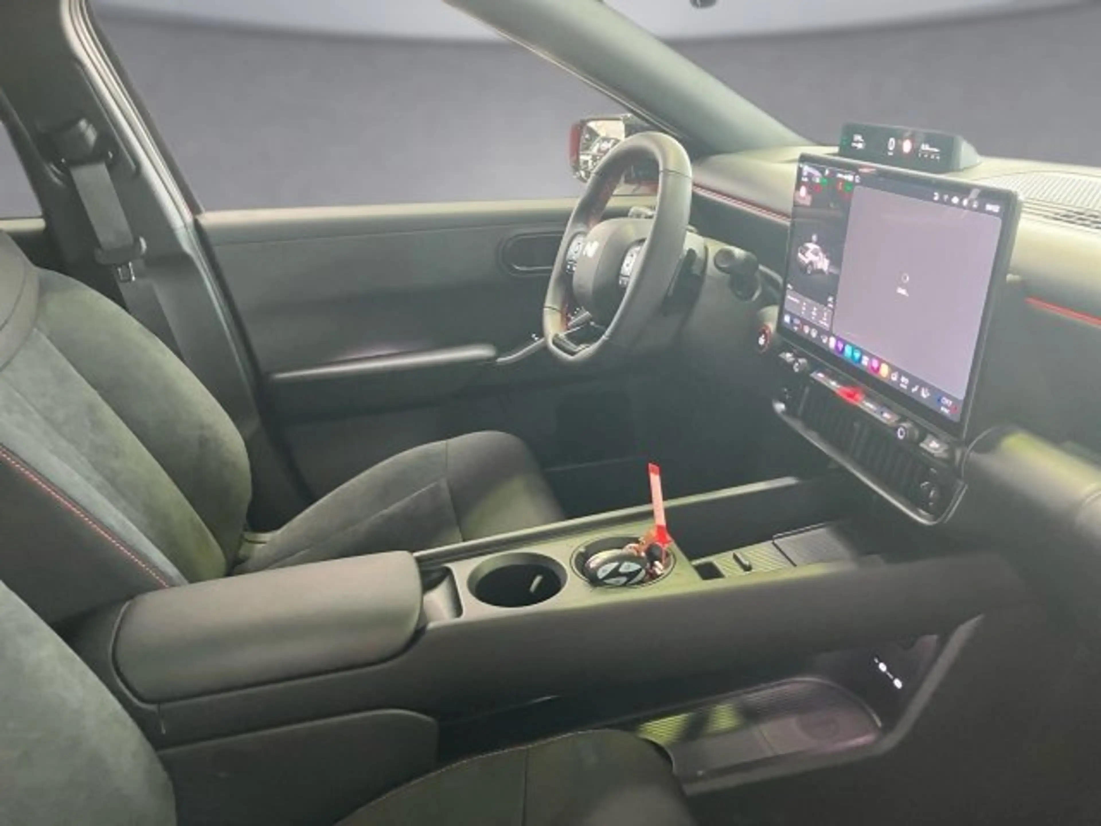 Hyundai IONIQ 3 N LINE EVO 61 kWh — photo 11