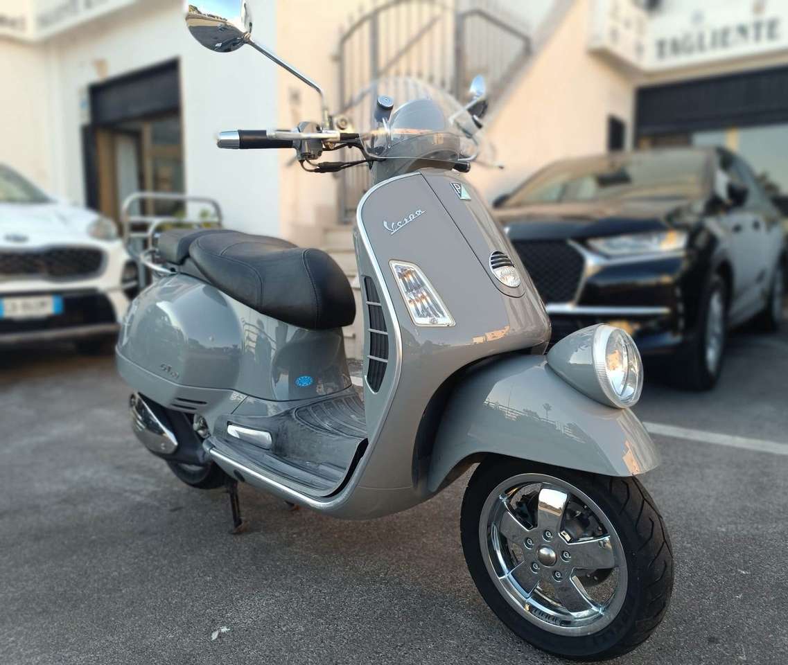 Piaggio GTS 250