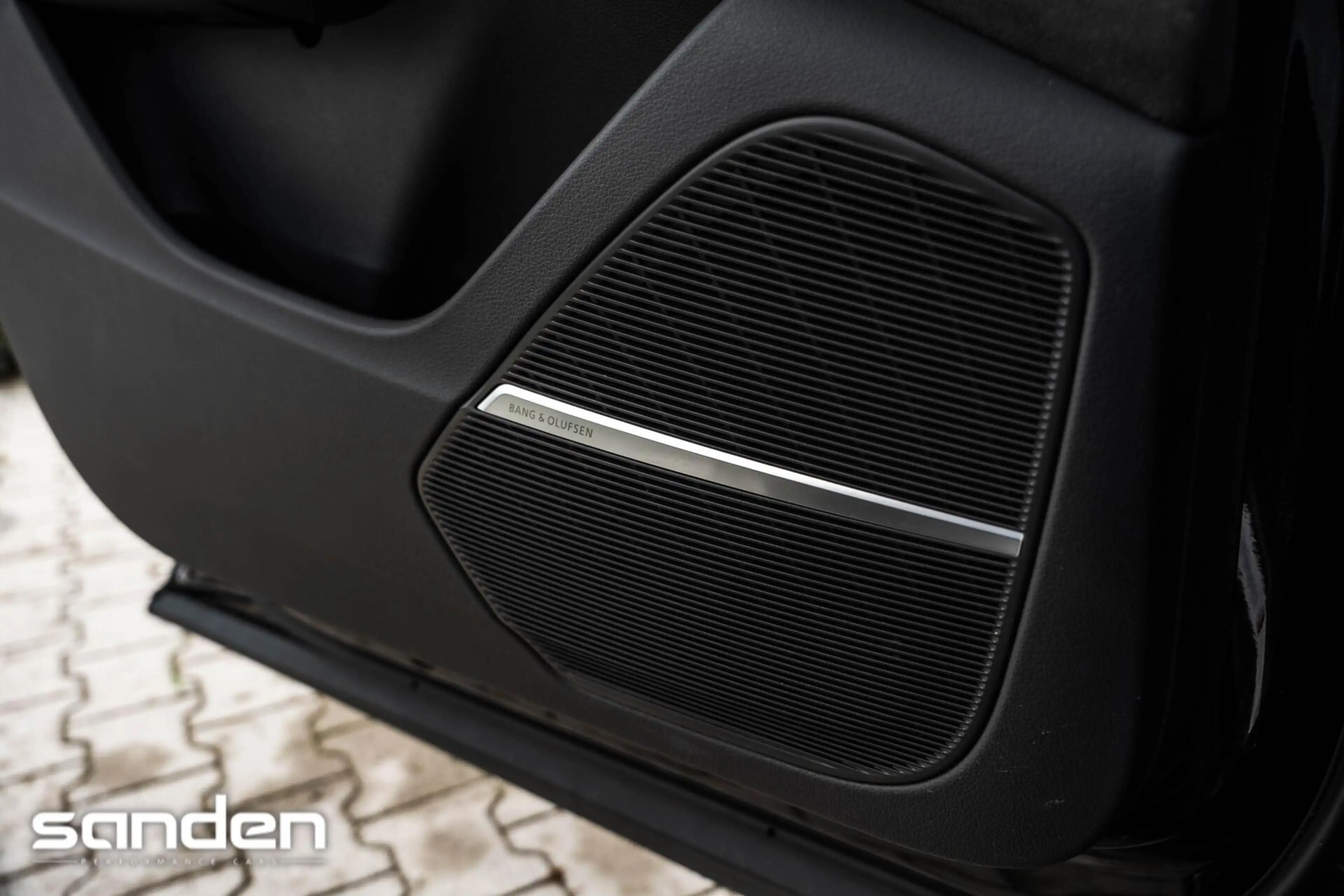 Audi Q8 60TFSIe quattro Competition Plus|Carbon|Pano|23"|B — photo 33