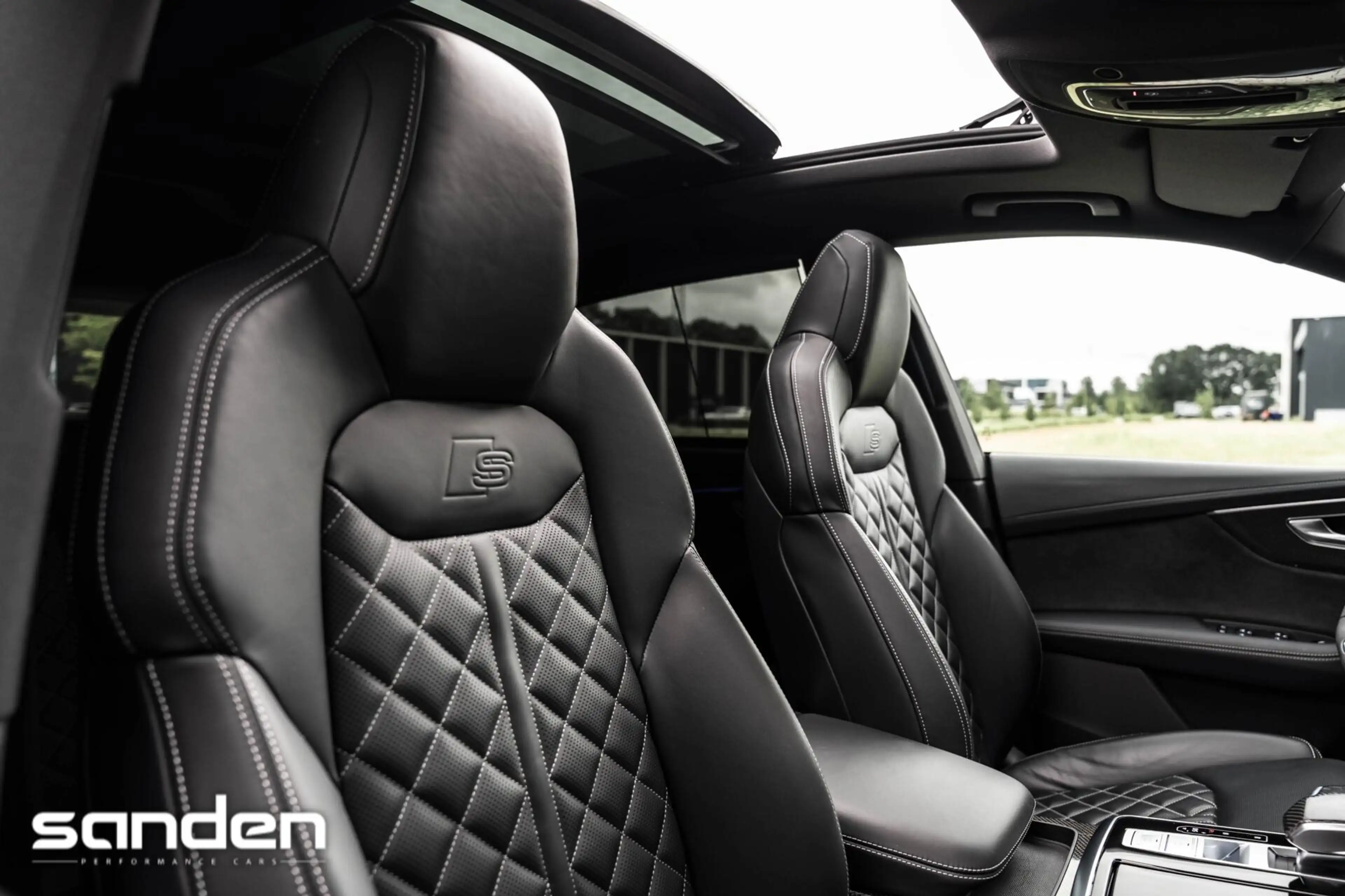Audi Q8 60TFSIe quattro Competition Plus|Carbon|Pano|23"|B — photo 32