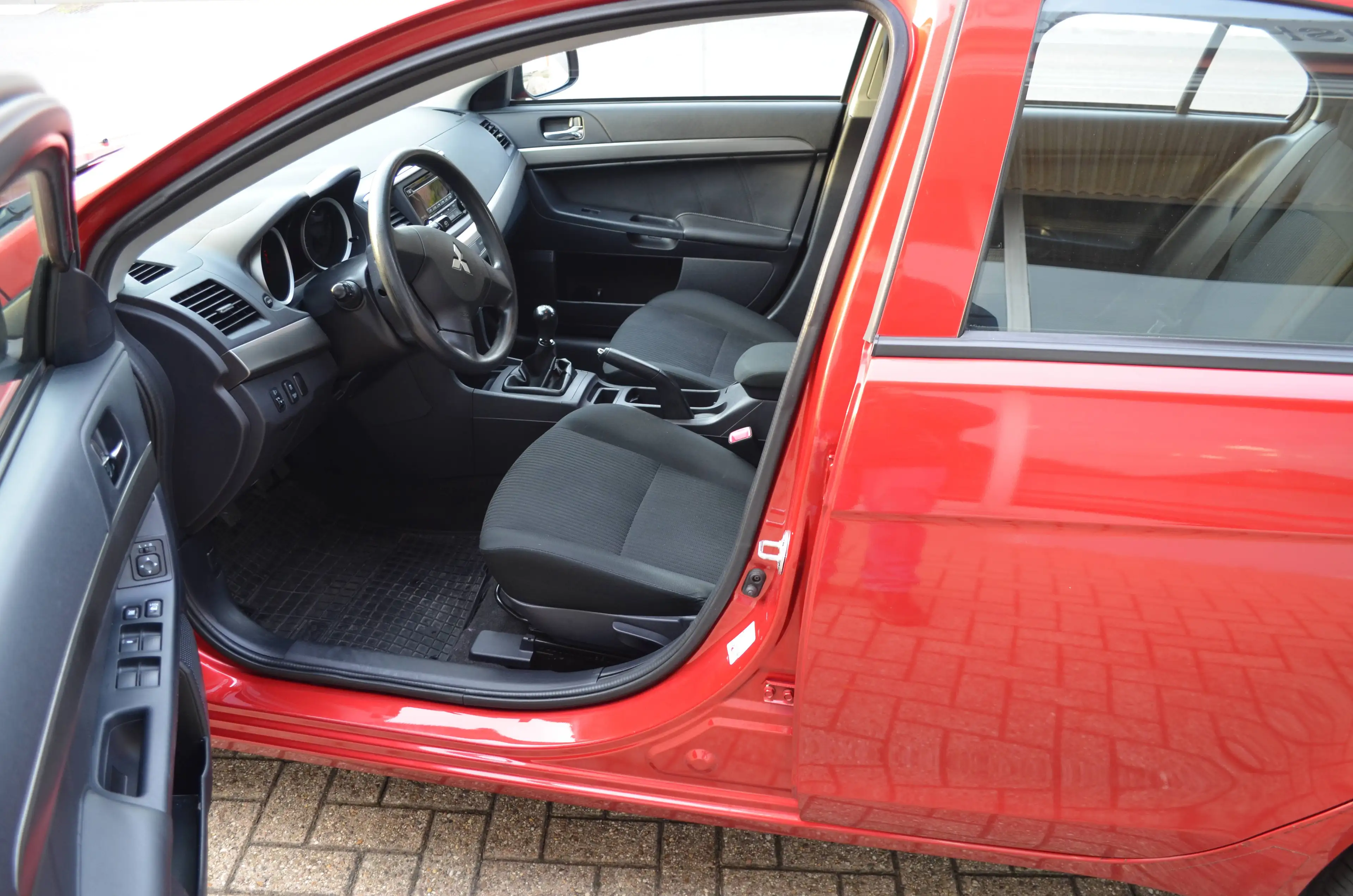 Mitsubishi Lancer Basis — photo 6