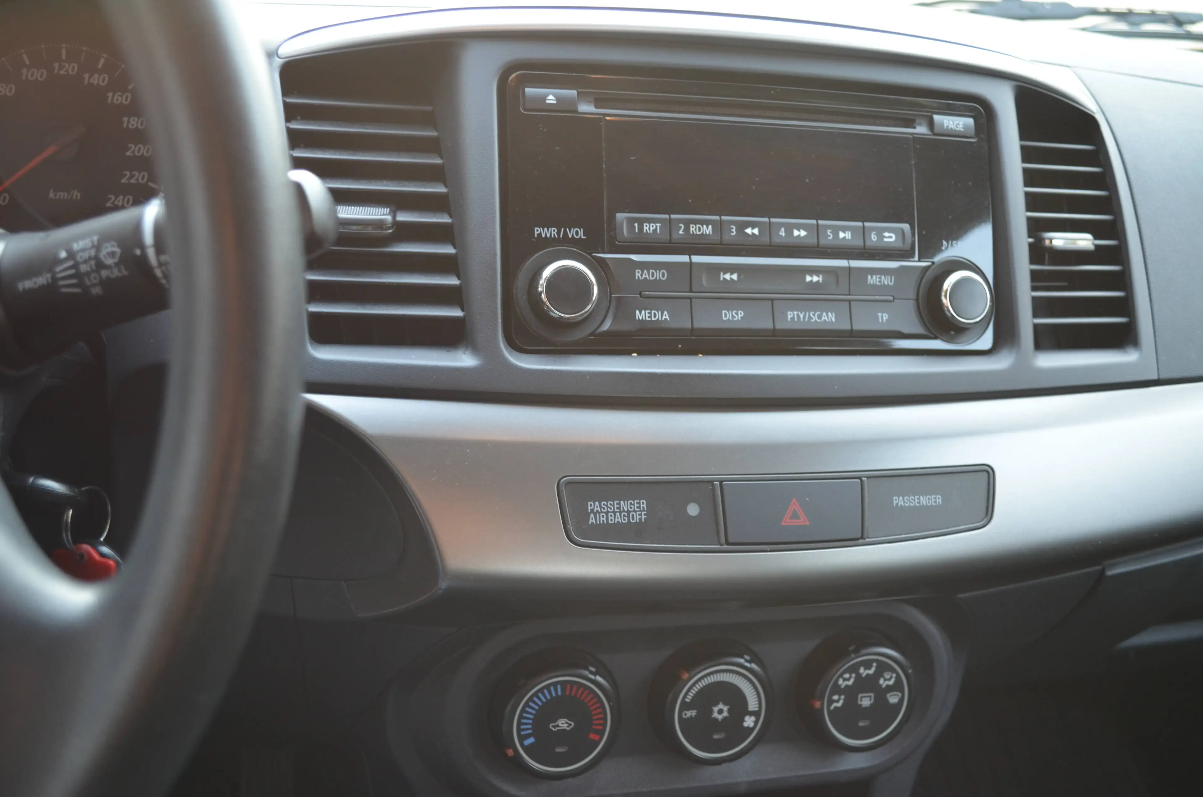 Mitsubishi Lancer Basis — photo 9
